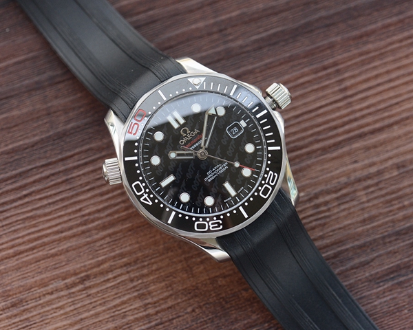 オメガ時計側面デザイン